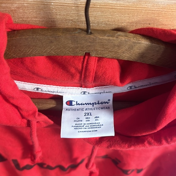 Size 2XL RED LIGHTWEIGHT CHAMPION HOODIE - Picture 3 of 6